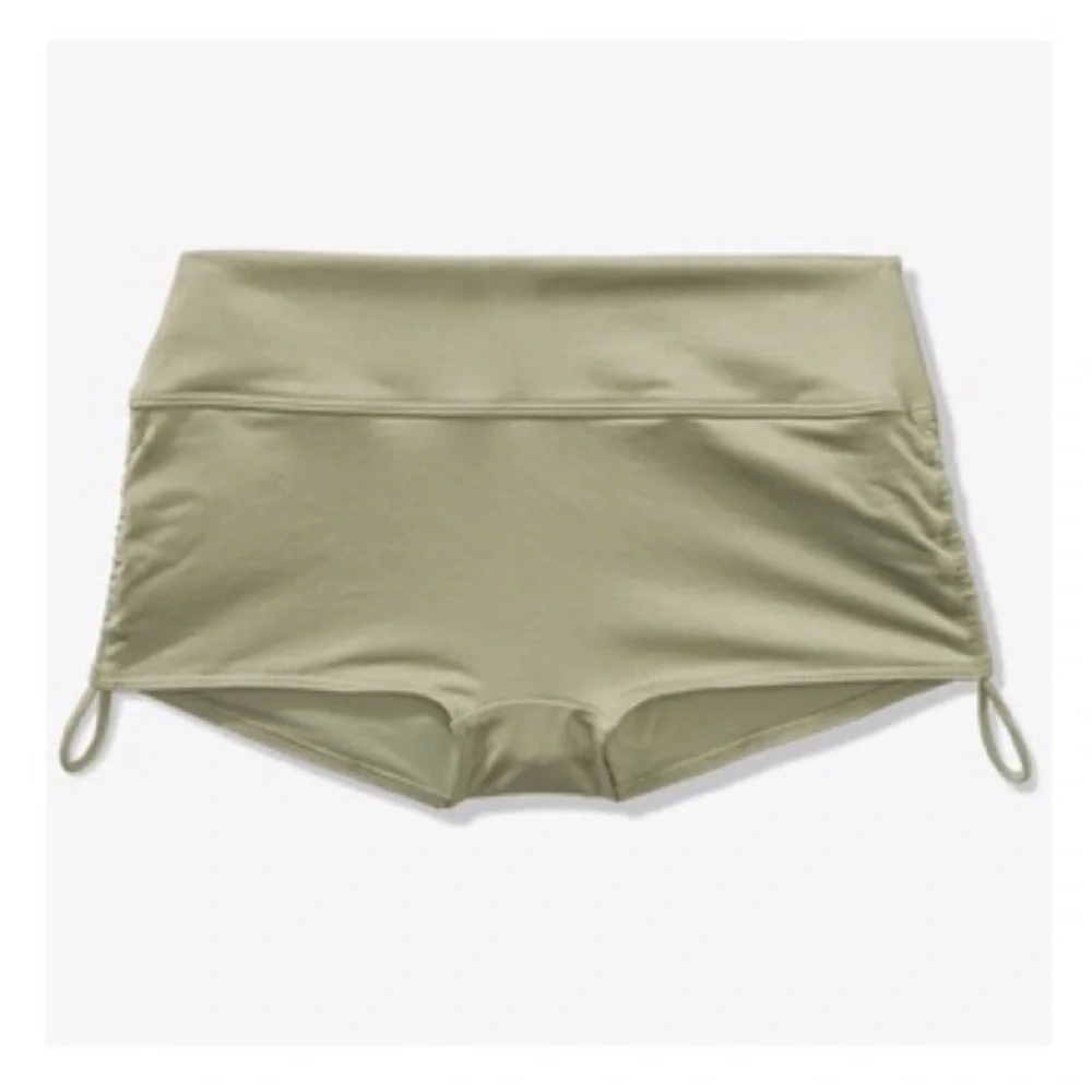 Victoria’s Secret Gym To Swim Shorts - Picture 3 of 9